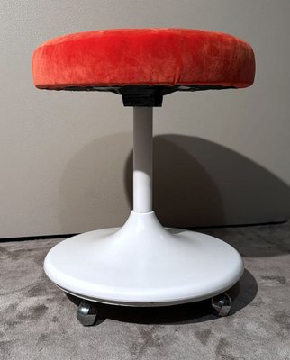 Stool with swivel seat deals