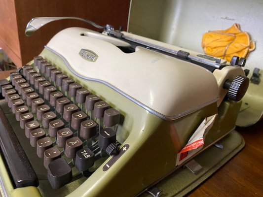 Vintage Typewriter Model Gabriele 3 from Triumph, 1960s for sale