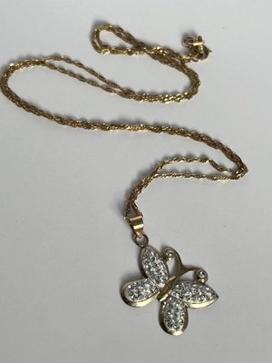 Vintage 9ct Gold Butterfly Diamante Pendant Necklace