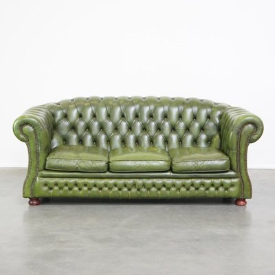 Divano Chesterfield a 2,5 posti in pelle verde inglese in vendita