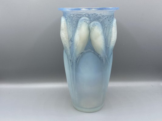 Opalescent Ceylan Vase by René Lalique, 1924 for sale at Pamono