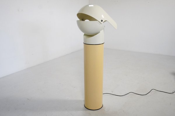 Pileo Floor Lamp by Gae Aulenti for Artemide, 1970s for sale at Pamono