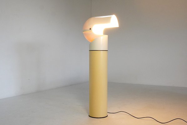Pileo Floor Lamp by Gae Aulenti for Artemide, 1970s for sale at Pamono