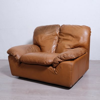 Poltrona Bonheur in pelle Ammannati e Giampiero Vitelli per Brunati, anni  '70