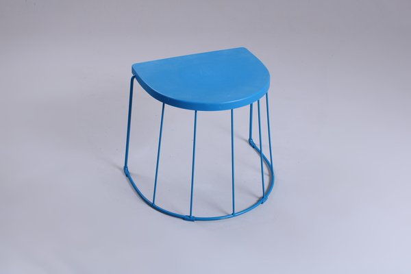 Postmoderner blauer Beistelltisch Tranaro von Ikea, 1990er bei Pamono kaufen