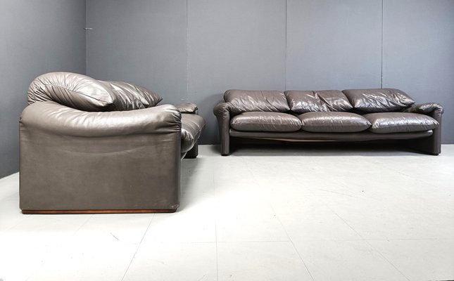 3P MARALUNGA SOFA / Cassina 黒革 Vintage 3P MARALUNGA SOFA / Cassina 黒革 Vintage 3P MARALUNGA SOFA