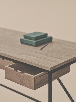 Consola Cache y organizador de escritorio Cache de Paul McCobb