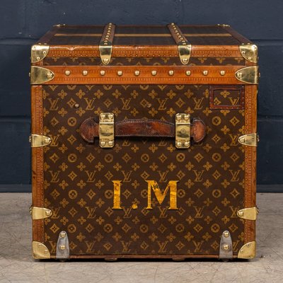 20th Century Courier Trunk in Monogram Canvas from Louis Vuitton