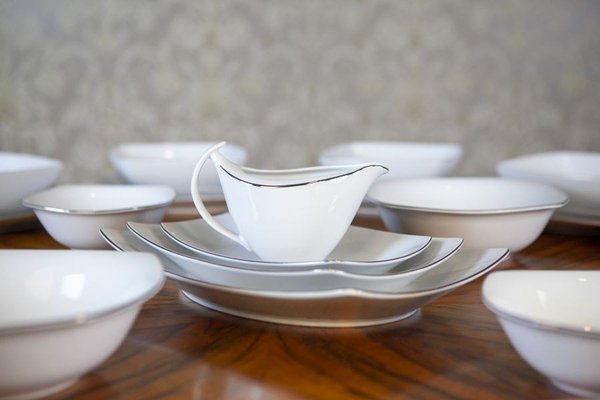 Tafelservice für 12 Personen von Porcelana Ćmielów, 44 . Set bei Pamono kaufen