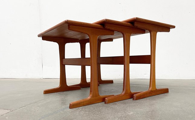 Vildbjerg mobelfabrik テーブル80's デンマーク製 Mid-Century Danish Teak Nesting Tables from Vildbjerg Møbelfabrik