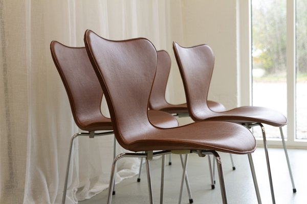 Series 7 Chairs by Arne Jacobsen for Fritz Hansen, 2000s, Set of 4