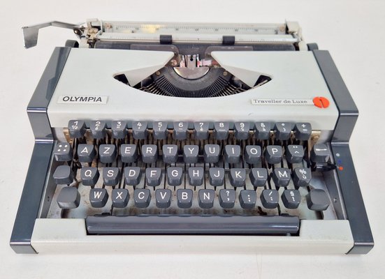 ★OLYMPIA　タイプライター　Traveller de luxe　ケース付 Orange Olympia Traveller deLuxe Typewriter - Free Shipping