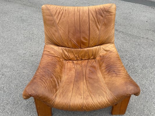 old maison chair ① Vintage Leather Lounge Chair in Pine from Maison Regain