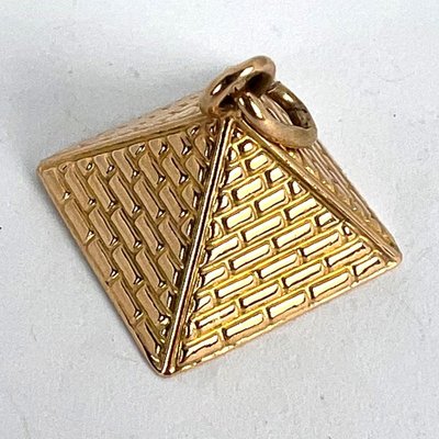 Edelschungite Ciondolo Piramide Della Giungla - Pietra Grezza Con Occhiello E Piramide Lucidata 2-5 Cm