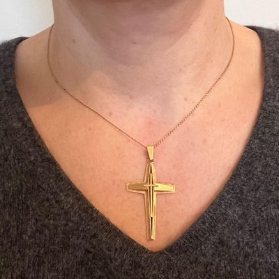 French 18 Karat Yellow Gold Cross Pendant, 1980s for sale at Pamono