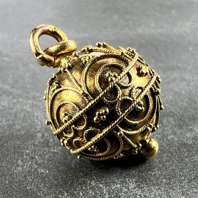 French 18k Yellow Gold Filigree Sphere Charm Pendant, 1890s for