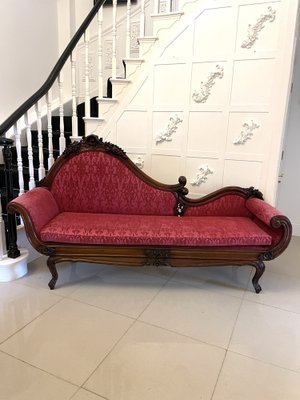 Antique Victorian Carved Mahogany Chaise Lounge, 1860 for sale at