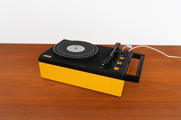 Rare vintage (1972) Philips GF403 "Party-de-Luxe" folding 3-speed red