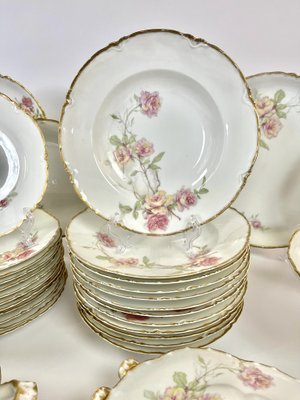 Porcelain Service Baltimore Rose from Haviland Limoges, 1888