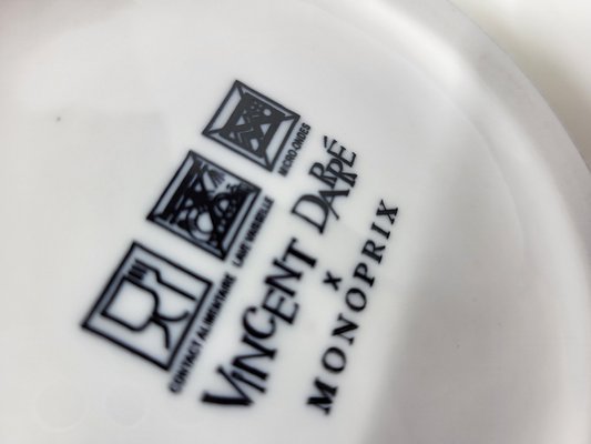 Carafe en Porcelaine Blanche et Dorée par Vincent Darré pour