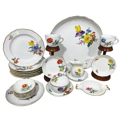 20th Century Meissen Porcelain Set, Germany, Set of 14 for sale at