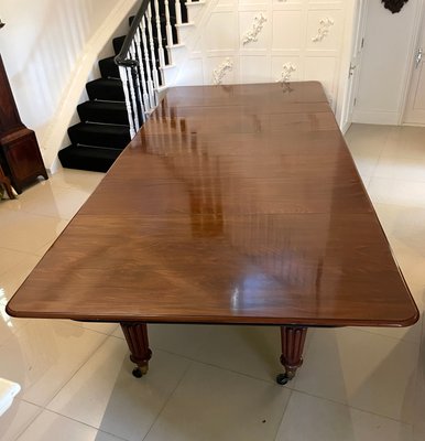 Large Victorian 16/20 Seater Figured Mahogany Dining Table, 1850s