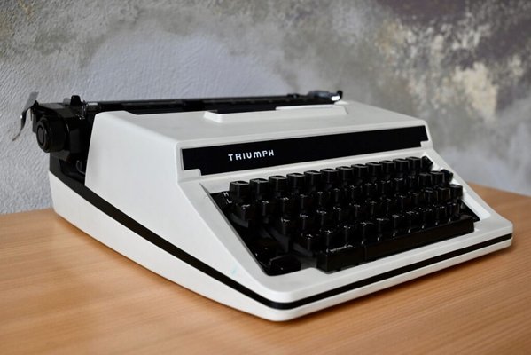 コレクション Typewriter Triumph Gabriele 12 Vintage Gabriele 12 Typewriter from Triumph Adler, 1970s for sale