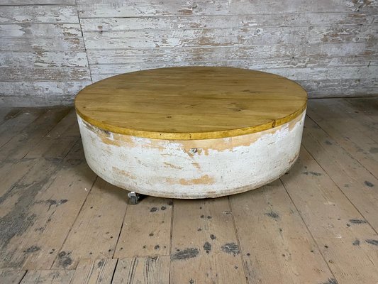 Couchtisch aus Holz auf Rollen bei Pamono kaufen