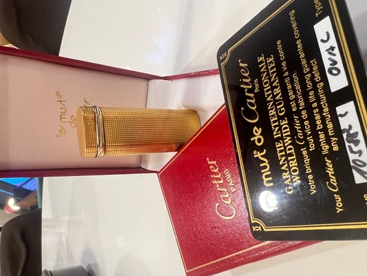 Vintage Lighter in Gold Plating with Trinity Circlet Travel Case