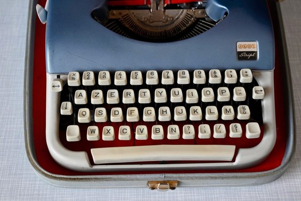 1960年代 Kiddie's Typewriter il_1080xN.2711275616_qr6k.jpg