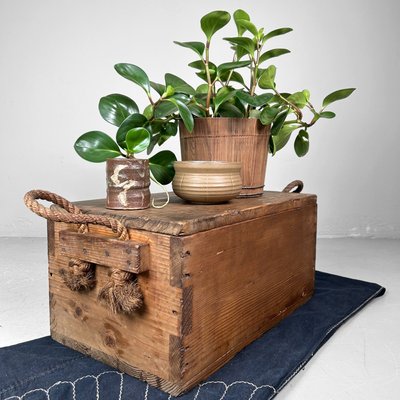 Japanese Wooden Transport Crate, 1920s for sale at Pamono
