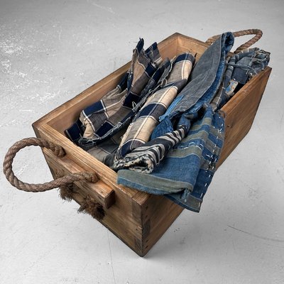 Japanese Wooden Transport Crate, 1920s for sale at Pamono