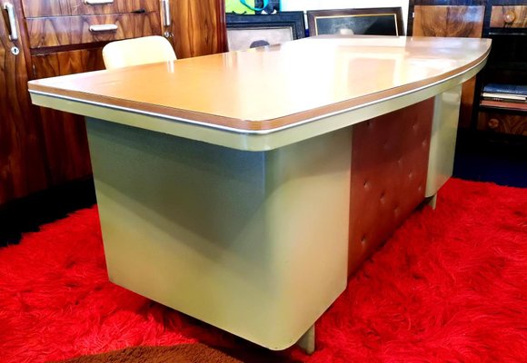 Scrivania esecutiva in metallo laccato e laminato di Anonima