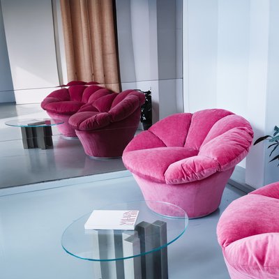 Twelve Armlehnstuhl aus Samt in Rosa von Biosofa bei Pamono kaufen