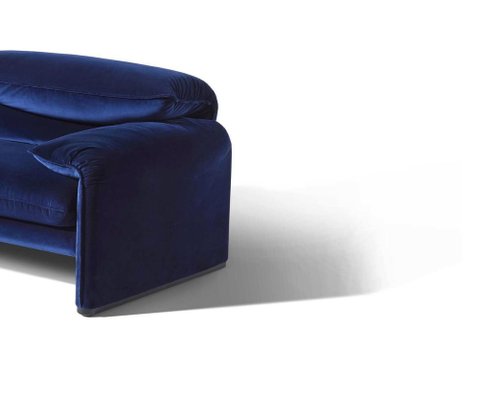 Two-Seater Sofa by Vico Magistretti for Cassina for sale at Pamono