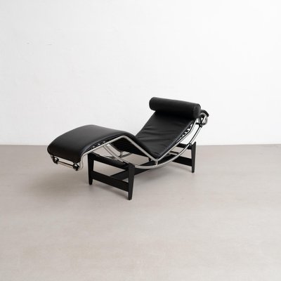 Chaise Lounge by Le Corbusier for Cassina for sale at Pamono