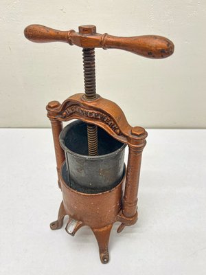 Cast Iron Fruit Press from Alexanderwerk, 1940s for sale at Pamono