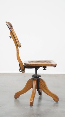 Late 19th Century English Office Chair with Tilting Backrest and