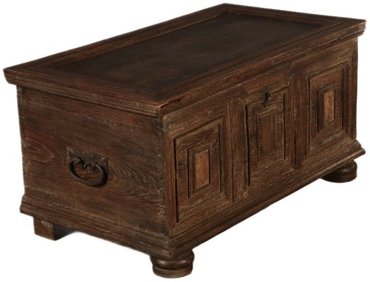 Antike Kleine Barocke Truhe aus Eiche, 1750 bei Pamono kaufen