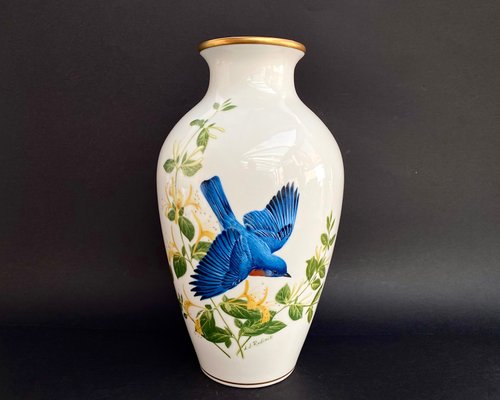 Vase Porcelain Franklin Mint the Bluebirds of Summer by A.J.