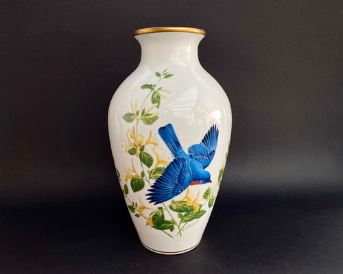 Vase Porcelain Franklin Mint the Bluebirds of Summer by A.J.