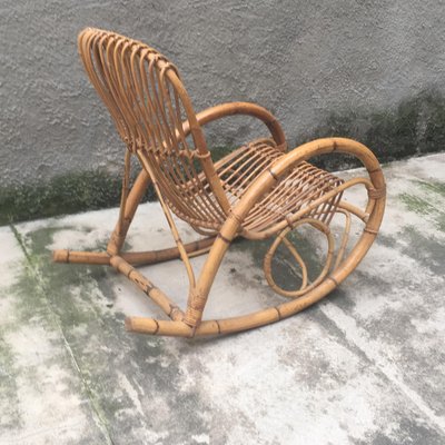 Schaukelsessel aus Bambus, Italien, 1960er bei Pamono kaufen
