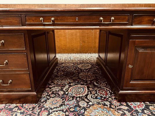 Large English Classic Desk for sale at Pamono