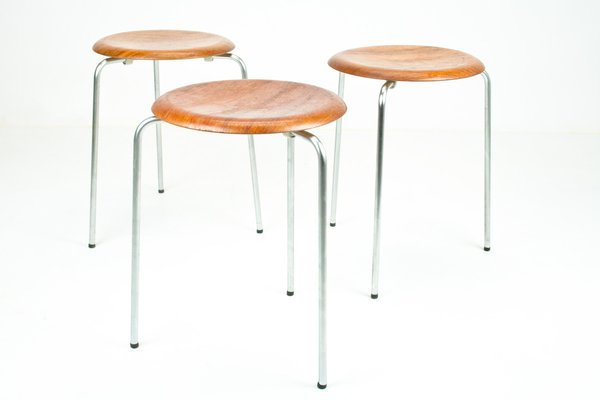 Vintage DOT Hocker von Arne Jacobsen für Fritz Hansen, 3er Set bei ... Vintage DOT Hocker von Arne Jacobsen für Fritz Hansen, 3er Set bei ...