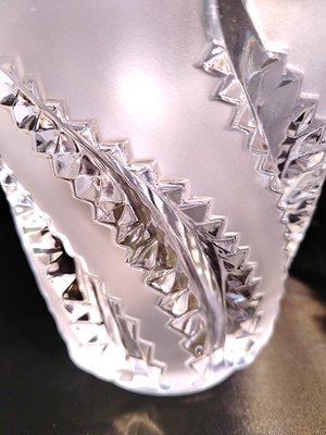 Lobélia Vase with Frosted Crystal Ferns from Lalique, 1970s for