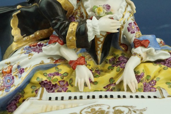 Rococo Porcelain Sculpture Depicting a Lady and a Gentleman at the