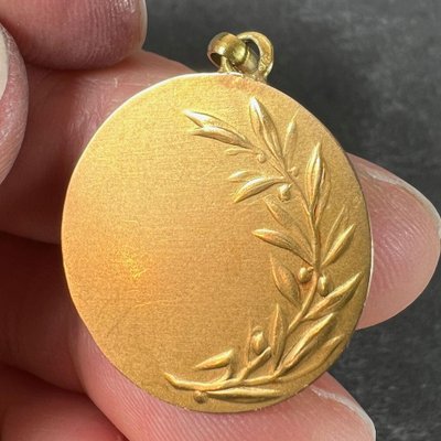 French Jesus Christ Crown of Thorns 18k Yellow Gold Medal Pendant