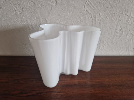 Savoy Vase by Alvar Aalto for Iittala Finland, mod.3030, 1960s