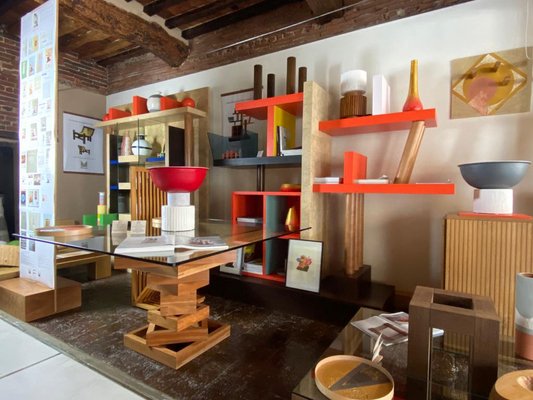 Liana Bookcase by Ettore Sottsass, 1985 for sale at Pamono
