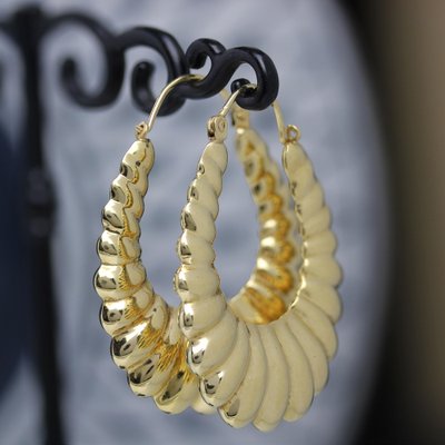 Large 18 Karat Yellow Gold Gadrooned Hoop Earrings, 1980s, Set of